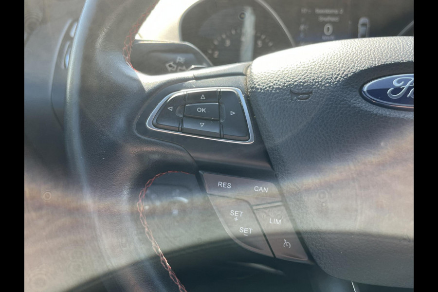 Ford Kuga 1.5 EcoBoost ST Line 184pk Automaat | Trekhaak | Winterpack | Achteruitrijcamera | SYNC 3 | Carplay, Android auto