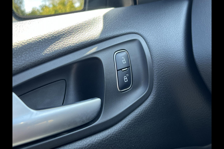 Ford Kuga 1.5 EcoBoost ST Line 184pk Automaat | Trekhaak | Winterpack | Achteruitrijcamera | SYNC 3 | Carplay, Android auto