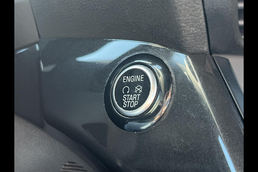 Ford Kuga 1.5 EcoBoost ST Line 184pk Automaat | Trekhaak | Winterpack | Achteruitrijcamera | SYNC 3 | Carplay, Android auto
