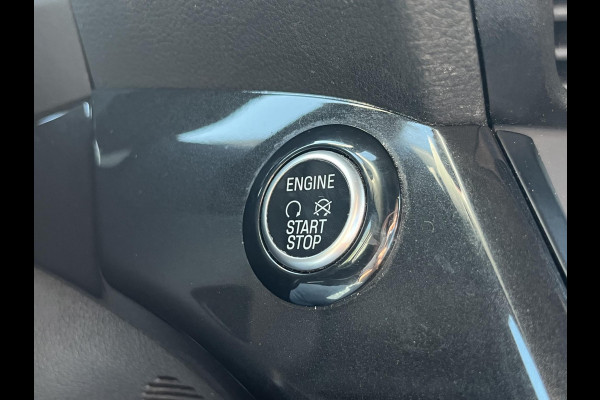Ford Kuga 1.5 EcoBoost ST Line 184pk Automaat | Trekhaak | Winterpack | Achteruitrijcamera | SYNC 3 | Carplay, Android auto
