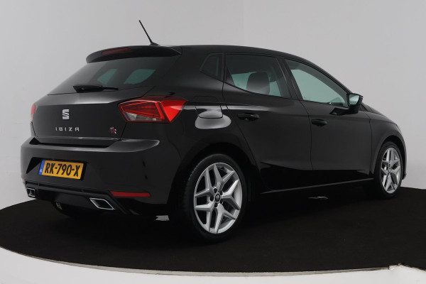 Seat Ibiza 1.0 TSI FR Business Intense (ACHTERUITRIJCAMERA, CRUISE CONTROL ADAPTIEF, NAVIGATIE CARPLAY, PARKEERSENSOREN)