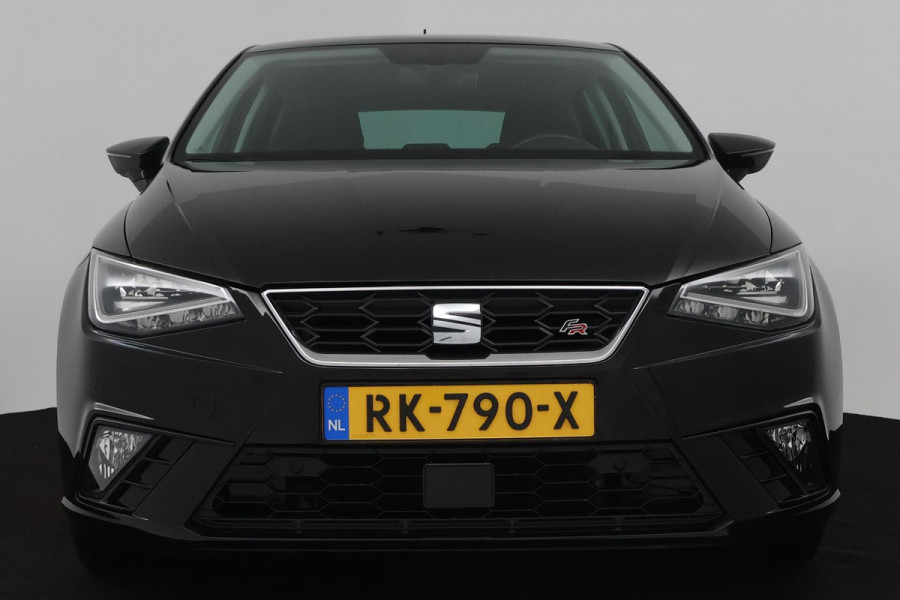 Seat Ibiza 1.0 TSI FR Business Intense (ACHTERUITRIJCAMERA, CRUISE CONTROL ADAPTIEF, NAVIGATIE CARPLAY, PARKEERSENSOREN)