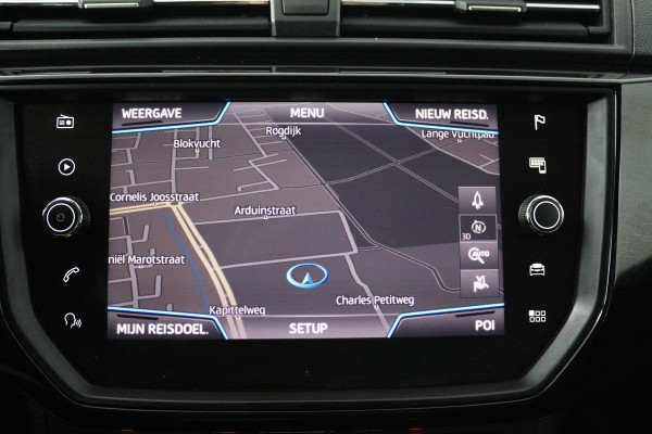 Seat Ibiza 1.0 TSI FR Business Intense (ACHTERUITRIJCAMERA, CRUISE CONTROL ADAPTIEF, NAVIGATIE CARPLAY, PARKEERSENSOREN)