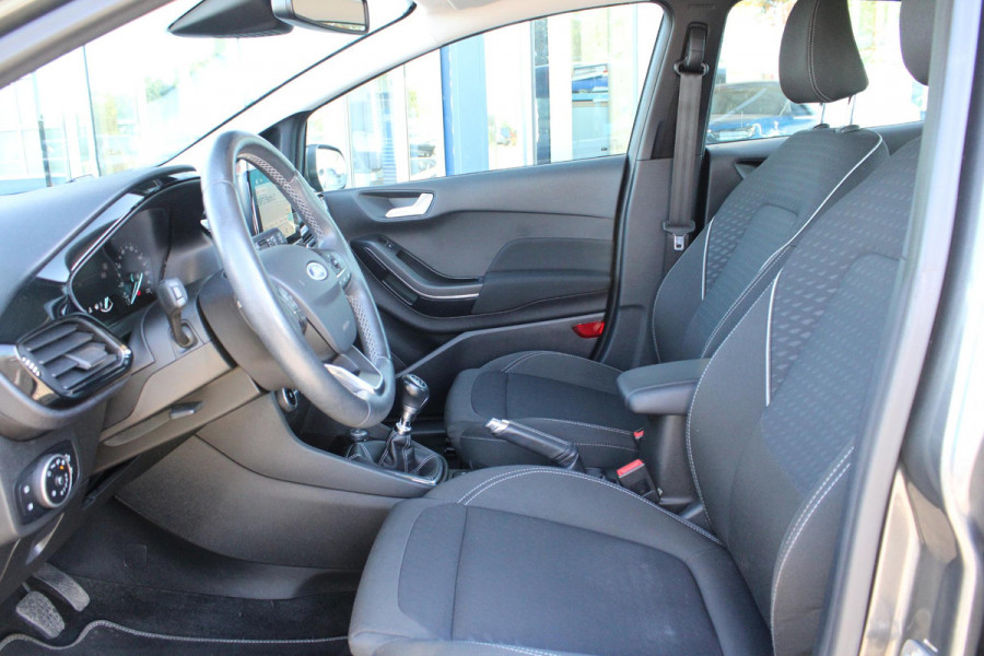 Ford Fiesta 1.5 TDCi Titanium | Trekhaak | Adaptive Cruise | Navigatie | Stoel + Stuurverwarming | Climate Control |