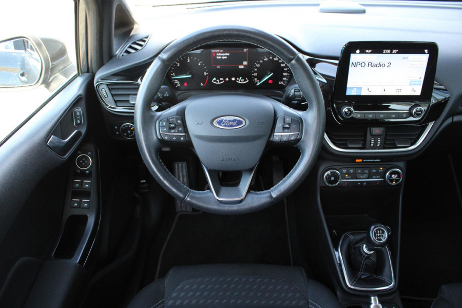 Ford Fiesta 1.5 TDCi Titanium | Trekhaak | Adaptive Cruise | Navigatie | Stoel + Stuurverwarming | Climate Control |