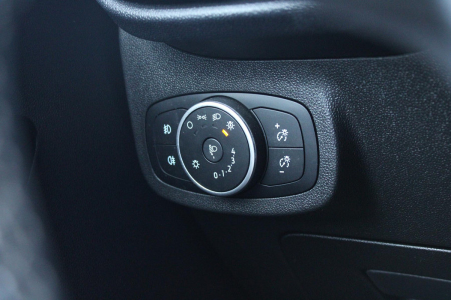 Ford Fiesta 1.5 TDCi Titanium | Trekhaak | Adaptive Cruise | Navigatie | Stoel + Stuurverwarming | Climate Control |