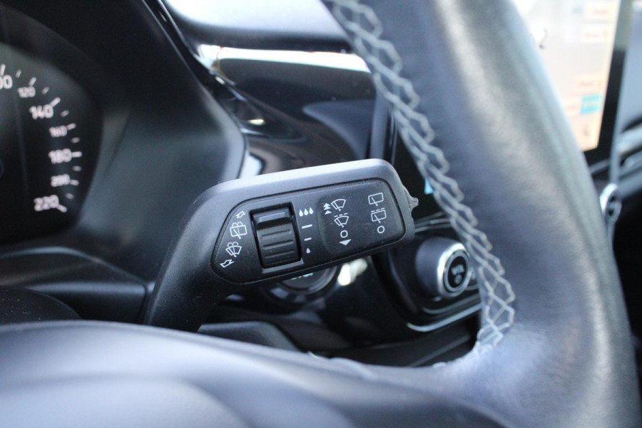 Ford Fiesta 1.5 TDCi Titanium | Trekhaak | Adaptive Cruise | Navigatie | Stoel + Stuurverwarming | Climate Control |