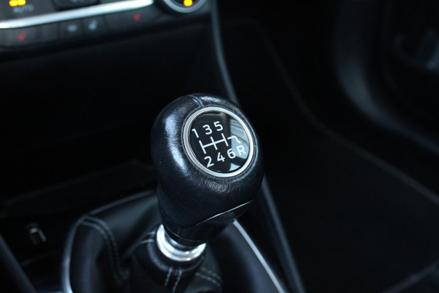Ford Fiesta 1.5 TDCi Titanium | Trekhaak | Adaptive Cruise | Navigatie | Stoel + Stuurverwarming | Climate Control |