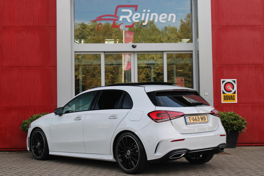 Mercedes-Benz A-Klasse 180 136PK AUTOMAAT AMG LINE | STERRENHEMEL! | PANORAMISCH SCHUIF/KANTEL DAK | SFEER VERLICHTING | NAVIGATIE | ACHTERUITRIJ CAMERA | PARKEERSENSOREN VOOR EN ACHTER | HIGH PERFORMANCE LED KOPLAMPEN | STOEL VERWARMING | KEYLESS - GO | SPIEGEL PAKKET | NIGHT PAKKET | LICHTMETALEN VELGEN 19" | EERSTE EIGENAAR! |