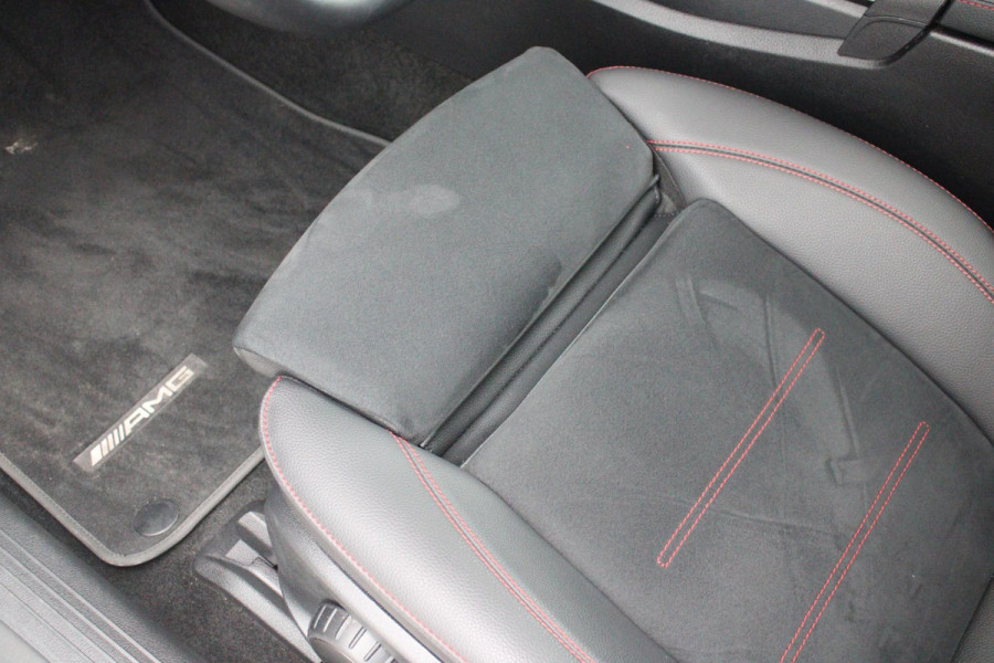 Mercedes-Benz A-Klasse 180 136PK AUTOMAAT AMG LINE | STERRENHEMEL! | PANORAMISCH SCHUIF/KANTEL DAK | SFEER VERLICHTING | NAVIGATIE | ACHTERUITRIJ CAMERA | PARKEERSENSOREN VOOR EN ACHTER | HIGH PERFORMANCE LED KOPLAMPEN | STOEL VERWARMING | KEYLESS - GO | SPIEGEL PAKKET | NIGHT PAKKET | LICHTMETALEN VELGEN 19" | EERSTE EIGENAAR! |