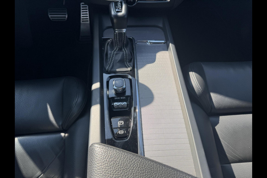 Volvo XC60 2.0 T4 Inscription 190pk | Memory Seats | Adaptieve Cruise | Open dak / Panorama dak | Lederen Bekleding