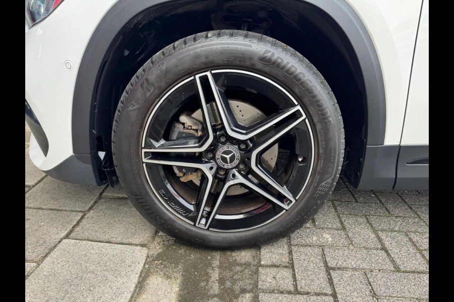 Mercedes-Benz GLA 250 e Business Solution AMG Limited