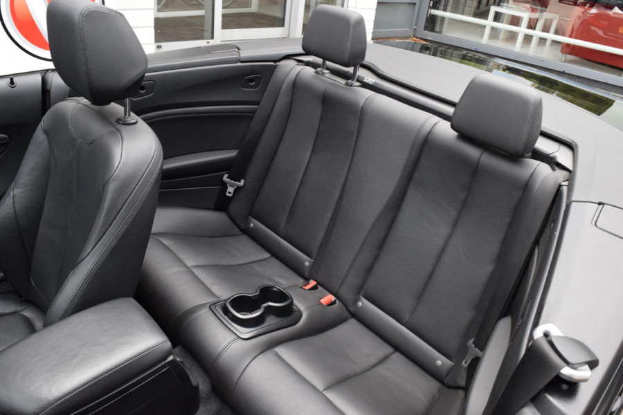 BMW 2 Serie Cabrio 220i High Ex.|M-pakket|Leer|Carplay|Dealero.h.