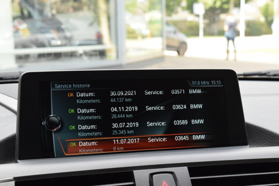 BMW 2 Serie Cabrio 220i High Ex.|M-pakket|Leer|Carplay|Dealero.h.