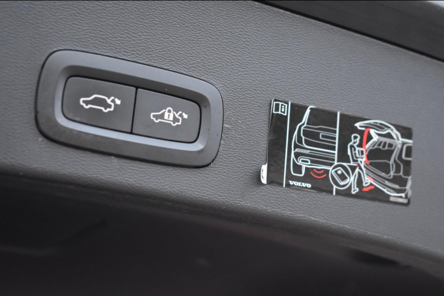 Volvo XC40 1.5 T3 R-Design | TREKHAAK | CAMERA | NAP | DEALER ONDERHOUDEN | ADAPTIEVE CRUISE CONTROLE | APPLE CARPLAY | ANDROID