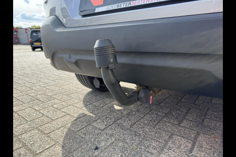 Citroën C4 Cactus 1.2 PT 110 Shine | Trekhaak | Navi | Parkeercamera Citroën C4 Cactus 1.2 PT 110 Shine | Trekhaak | Navi | Parkeercamera