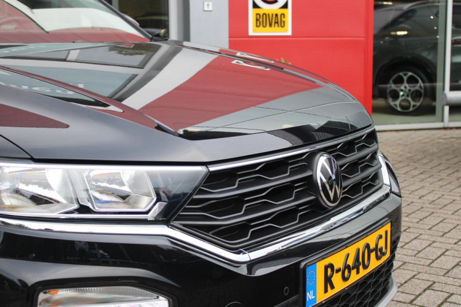 Volkswagen T-Roc 1.0 TSI 110PK STYLE BUSINESS | STOEL VERWARMING | CLIMATE CONTROL | ALL SEASON BANDEN | APPLE CARPLAY/ANDROID AUTO | ADAPTIVE CRUISE CONTROL | LICHTMETALEN VELGEN | DAB+ RADIO | PARKEERSENSOREN VOOR EN ACHTER |