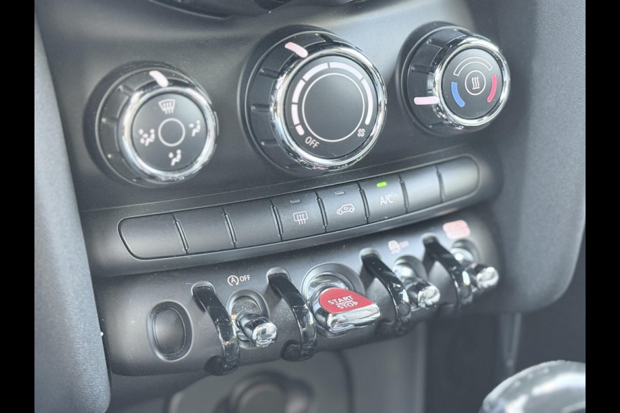 MINI Mini 1.5 Cooper 136 PK 5d Bus. Ed. Moonwalk grey / Black optic |17"|Sportstoelen|Carplay|PDC|Led