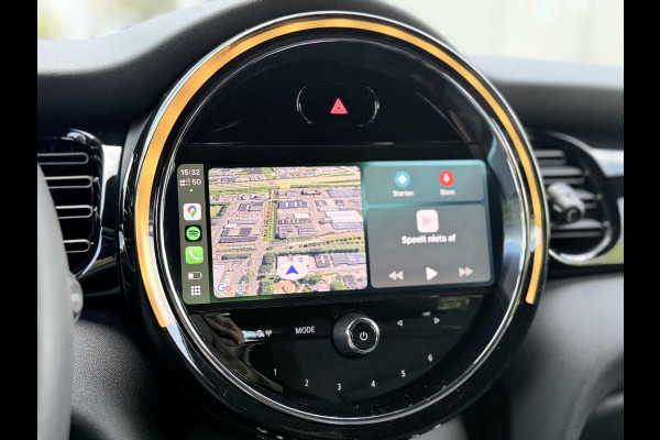 MINI Mini 1.5 Cooper 136 PK 5d Bus. Ed. Moonwalk grey / Black optic |17"|Sportstoelen|Carplay|PDC|Led