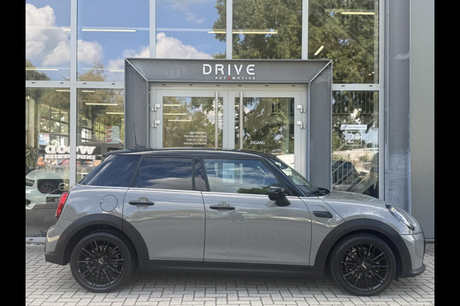 MINI Mini 1.5 Cooper 136 PK 5d Bus. Ed. Moonwalk grey / Black optic |17"|Sportstoelen|Carplay|PDC|Led