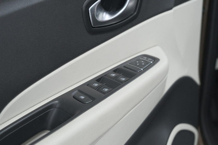 Renault Captur TCe 90 Zen | Trekhaak | Camera | Navigatie | Parkeersensoren