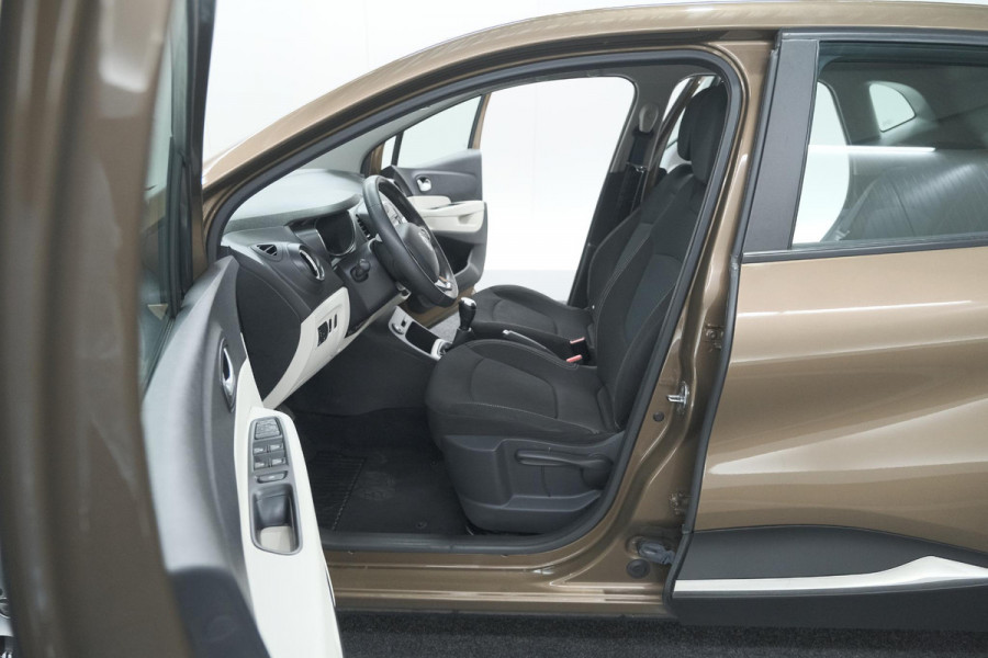 Renault Captur TCe 90 Zen | Trekhaak | Camera | Navigatie | Parkeersensoren