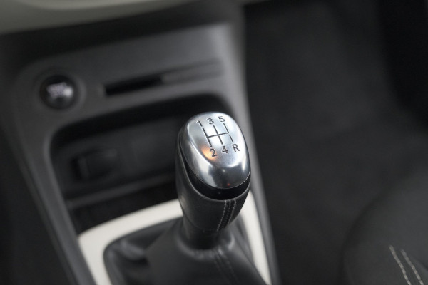 Renault Captur TCe 90 Zen | Trekhaak | Camera | Navigatie | Parkeersensoren