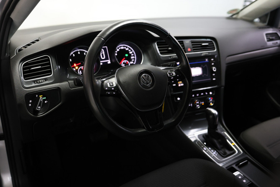 Volkswagen GOLF Variant 1.5 TSI Highline DSG NAVI STOELVW PDC SIDE/FRONT Ass. '20