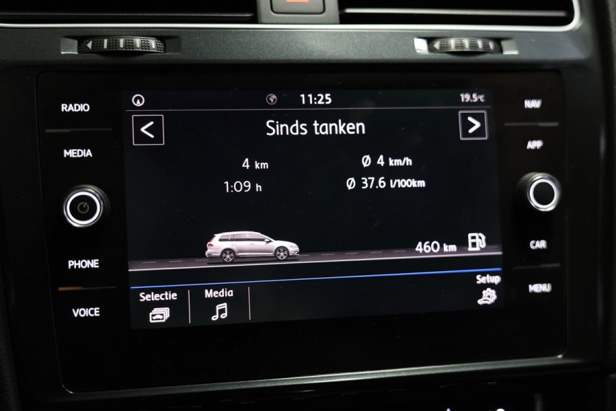 Volkswagen GOLF Variant 1.5 TSI Highline DSG NAVI STOELVW PDC SIDE/FRONT Ass. '20