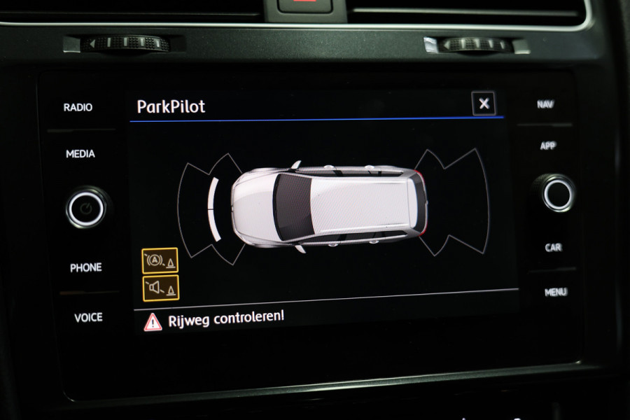 Volkswagen GOLF Variant 1.5 TSI Highline DSG NAVI STOELVW PDC SIDE/FRONT Ass. '20