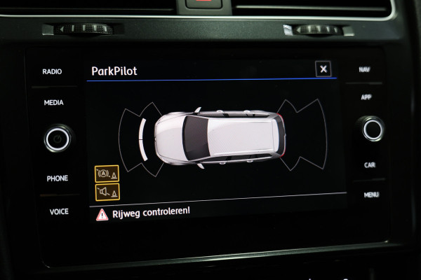Volkswagen GOLF Variant 1.5 TSI Highline DSG NAVI STOELVW PDC SIDE/FRONT Ass. '20