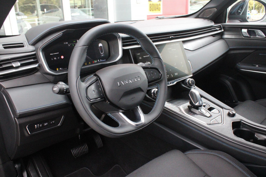 Lynk & Co 01 1.5 261PK PHEV | PANORAMA SCHUIF / KANTELDAK | INFINTY AUDIO | DODEHOEK DETECTIE | NAVIGATIE | DASHBOARD CAMERA | ELEKTRISCHE STOELVERSTELLING MET GEHEUGEN FUNCTIE | DAB+ RADIO | DRAADLOZE APPLE CARPLAY/ANDROID AUTO | DRAADLOZE TELEFOONLADER | ELEKTRISCH BEDIENBARE ACHTERKLEP | STOEL VERWARMING | 360° CAMERA | DODEHOEK DETECTIE | ZWARTE HEMEL BEKLEDING | KEYLESS ENTRY/START | 20" LICHTMETALEN VELGEN |