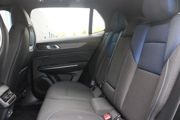 Lynk & Co 01 1.5 261PK PHEV | PANORAMA SCHUIF / KANTELDAK | INFINTY AUDIO | DODEHOEK DETECTIE | NAVIGATIE | DASHBOARD CAMERA | ELEKTRISCHE STOELVERSTELLING MET GEHEUGEN FUNCTIE | DAB+ RADIO | DRAADLOZE APPLE CARPLAY/ANDROID AUTO | DRAADLOZE TELEFOONLADER | ELEKTRISCH BEDIENBARE ACHTERKLEP | STOEL VERWARMING | 360° CAMERA | DODEHOEK DETECTIE | ZWARTE HEMEL BEKLEDING | KEYLESS ENTRY/START | 20" LICHTMETALEN VELGEN |