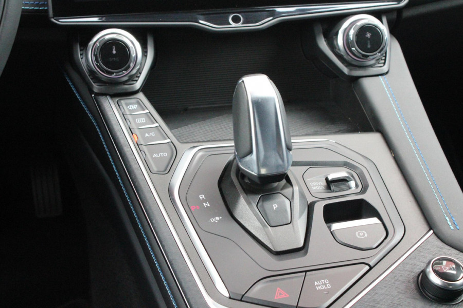 Lynk & Co 01 1.5 261PK PHEV | PANORAMA SCHUIF / KANTELDAK | INFINTY AUDIO | DODEHOEK DETECTIE | NAVIGATIE | DASHBOARD CAMERA | ELEKTRISCHE STOELVERSTELLING MET GEHEUGEN FUNCTIE | DAB+ RADIO | DRAADLOZE APPLE CARPLAY/ANDROID AUTO | DRAADLOZE TELEFOONLADER | ELEKTRISCH BEDIENBARE ACHTERKLEP | STOEL VERWARMING | 360° CAMERA | DODEHOEK DETECTIE | ZWARTE HEMEL BEKLEDING | KEYLESS ENTRY/START | 20" LICHTMETALEN VELGEN |
