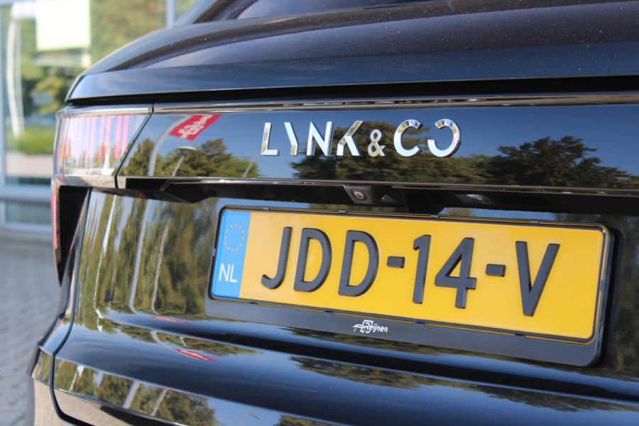 Lynk & Co 01 1.5 261PK PHEV | PANORAMA SCHUIF / KANTELDAK | INFINTY AUDIO | DODEHOEK DETECTIE | NAVIGATIE | DASHBOARD CAMERA | ELEKTRISCHE STOELVERSTELLING MET GEHEUGEN FUNCTIE | DAB+ RADIO | DRAADLOZE APPLE CARPLAY/ANDROID AUTO | DRAADLOZE TELEFOONLADER | ELEKTRISCH BEDIENBARE ACHTERKLEP | STOEL VERWARMING | 360° CAMERA | DODEHOEK DETECTIE | ZWARTE HEMEL BEKLEDING | KEYLESS ENTRY/START | 20" LICHTMETALEN VELGEN |