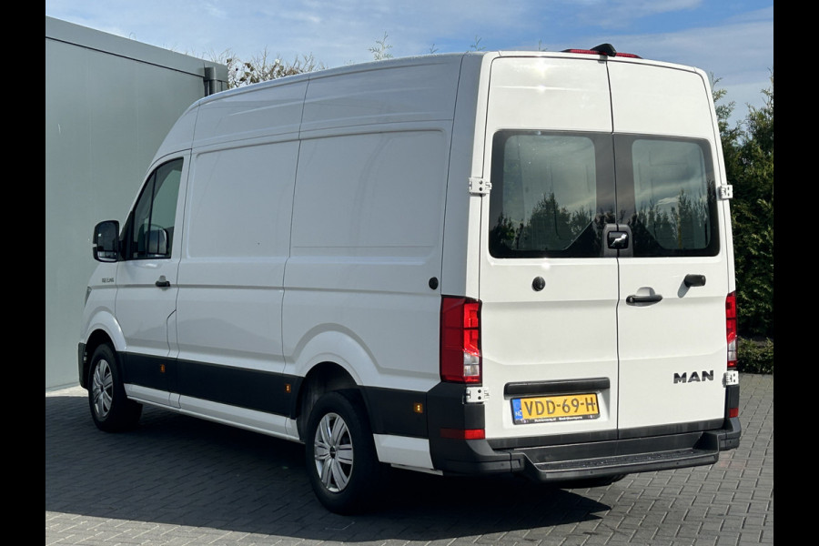 MAN TGE 2.0 TDI 141 PK / L3H3 / 1e EIG. / 65.408 KM !! / AIRCO / CRUISE / NAVI / CAMERA / 3 TONS TREKHAAK / 3-ZITS