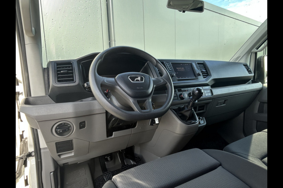 MAN TGE 2.0 TDI 141 PK / L3H3 / 1e EIG. / 65.408 KM !! / AIRCO / CRUISE / NAVI / CAMERA / 3 TONS TREKHAAK / 3-ZITS