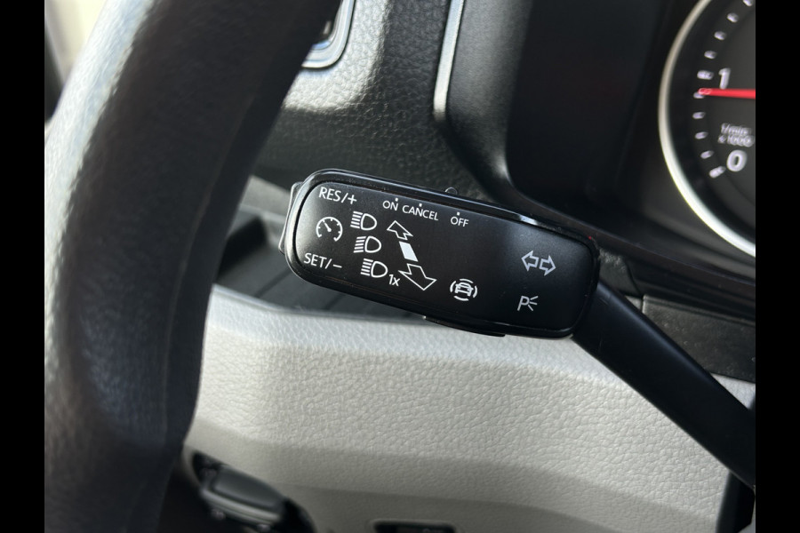 MAN TGE 2.0 TDI 141 PK / L3H3 / 1e EIG. / 65.408 KM !! / AIRCO / CRUISE / NAVI / CAMERA / 3 TONS TREKHAAK / 3-ZITS