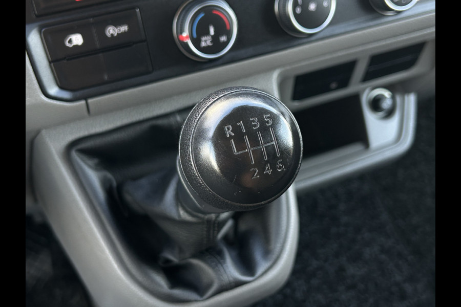 MAN TGE 2.0 TDI 141 PK / L3H3 / 1e EIG. / 65.408 KM !! / AIRCO / CRUISE / NAVI / CAMERA / 3 TONS TREKHAAK / 3-ZITS