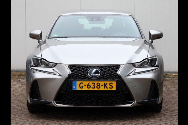Lexus IS 300h Hybrid F-Sport Line | Premium Audio | Safety Pack | Trekhaa