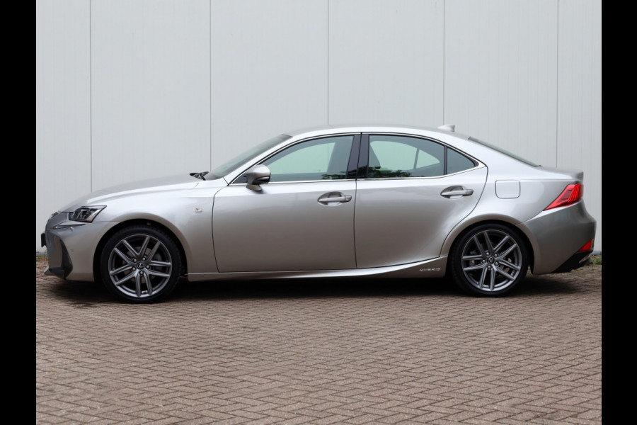 Lexus IS 300h Hybrid F-Sport Line | Premium Audio | Safety Pack | Trekhaa