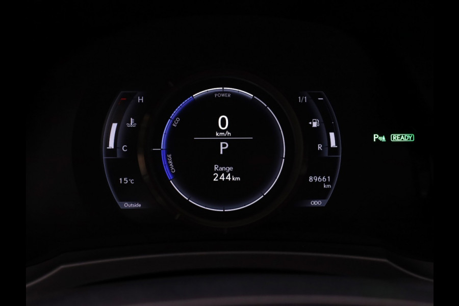 Lexus IS 300h Hybrid F-Sport Line | Premium Audio | Safety Pack | Trekhaa