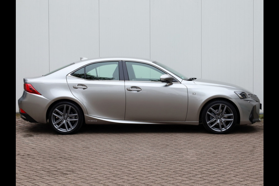 Lexus IS 300h Hybrid F-Sport Line | Premium Audio | Safety Pack | Trekhaa
