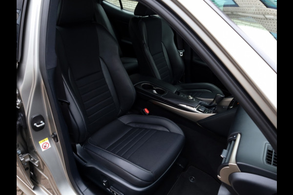 Lexus IS 300h Hybrid F-Sport Line | Premium Audio | Safety Pack | Trekhaa