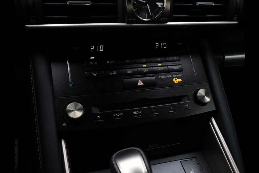 Lexus IS 300h Hybrid F-Sport Line | Premium Audio | Safety Pack | Trekhaa
