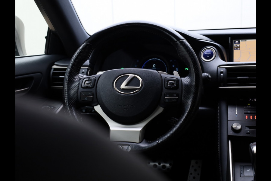 Lexus IS 300h Hybrid F-Sport Line | Premium Audio | Safety Pack | Trekhaa