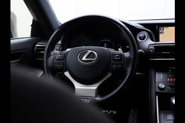 Lexus IS 300h Hybrid F-Sport Line | Premium Audio | Safety Pack | Trekhaa