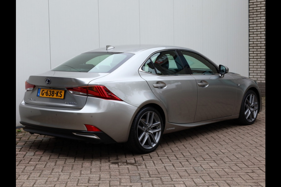 Lexus IS 300h Hybrid F-Sport Line | Premium Audio | Safety Pack | Trekhaa
