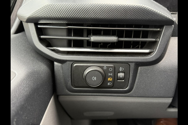 Ford Transit Custom 320 2.0 TDCI L2H1 Limited 130pk Automaat SCI Adaptieve Cruise | Achteruitrijcamera | Stoelverwarming | 17 inch velgen