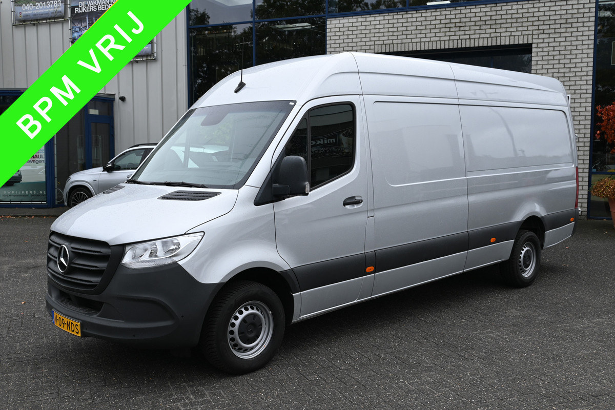 Mercedes-Benz Sprinter 317 CDI L3H2 3500 kg Trekhaak, Geveerde stoel, MBUX navigatie met camera